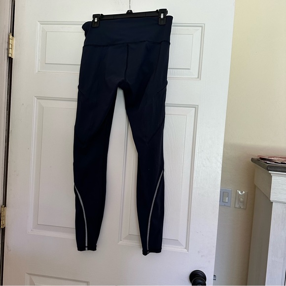 Lululemon Full Length Navy Blue Tights Leggings Zippers Pockets Size 8 - Picture 6 of 7